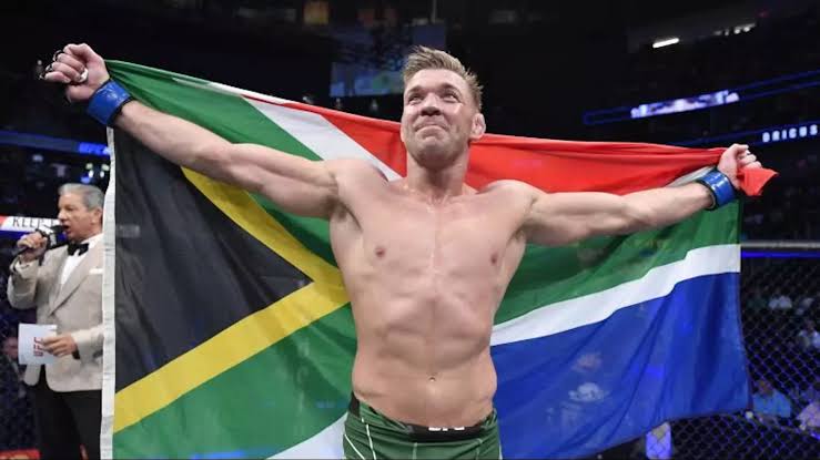 Дрикус ДюПлесси рассказал, что у него «южноафриканское» мышление перед UFC 297