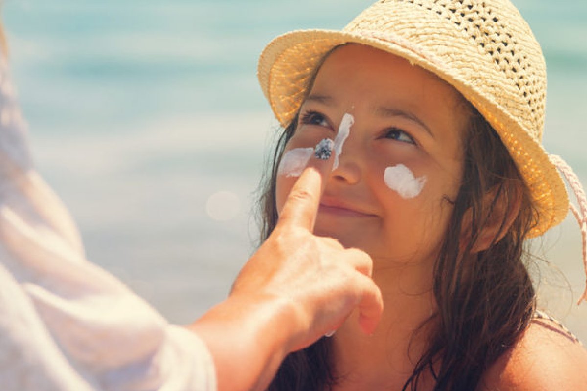 Сколько солнцезащитного крема следует использовать, чтобы предотвратить повреждение от солнца?