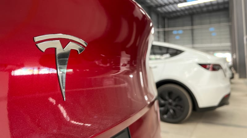 Акции Tesla упали после крупного промаха с поставками в первом квартале