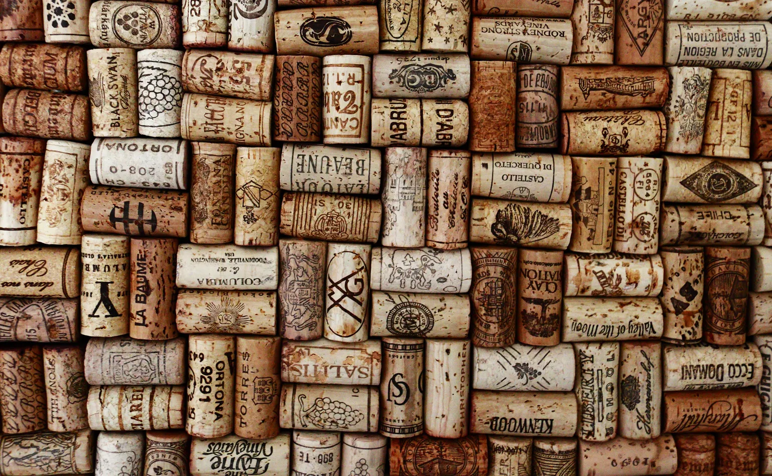 Продаж рідкісних антикварних речей через маркетплейси